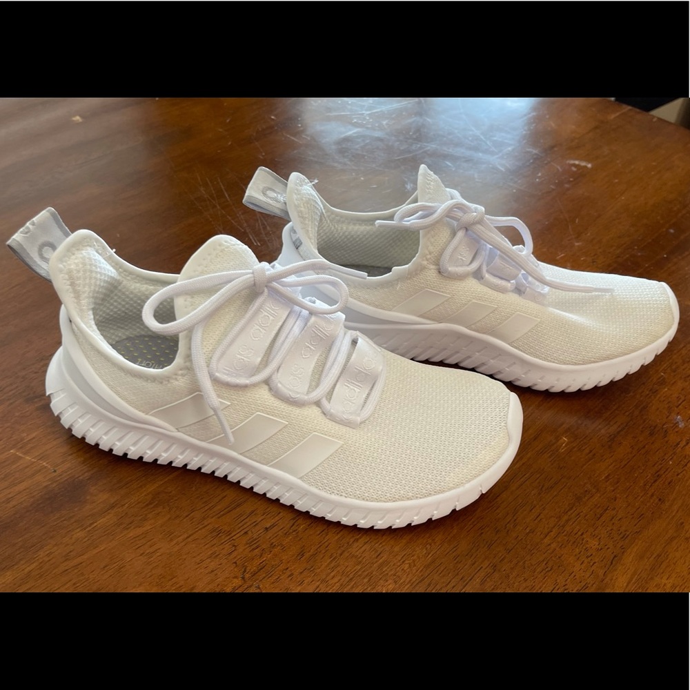 Adidas size 7 white cloud foam shoes